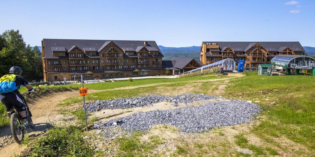 Burke Mountain Hotel And Conference Center 外观 照片