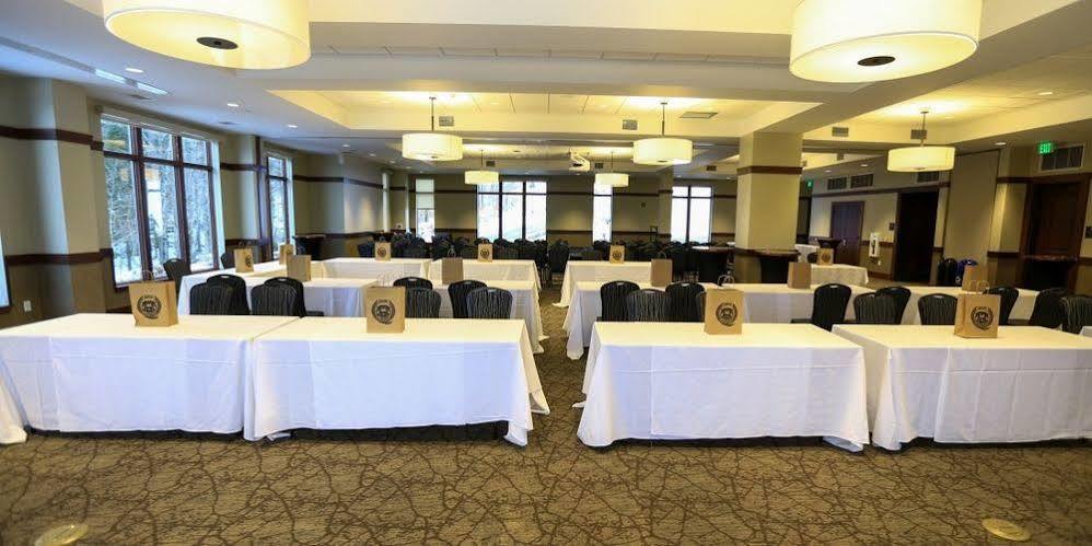 Burke Mountain Hotel And Conference Center 外观 照片