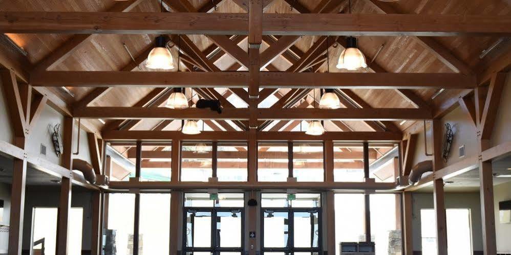 Burke Mountain Hotel And Conference Center 外观 照片